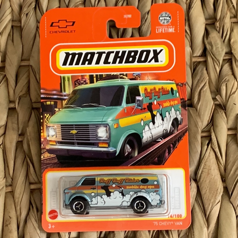 75 Chevy Mobile Dog Spa Mobile Work Van Matchbox 1975 Chevrolet Ruff Ruff Rider - Picture 4 of 7